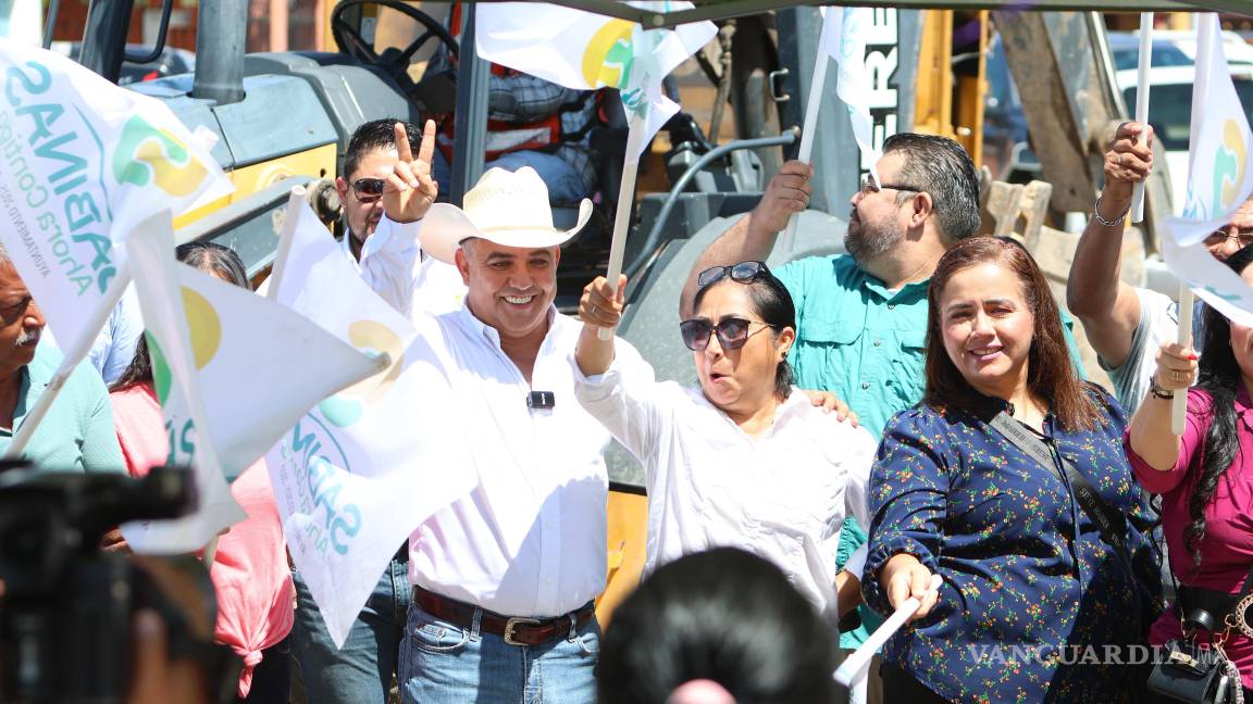 Después de 20 años de espera, inicia Sabinas recarpeteo en El Rincón de Arboledas