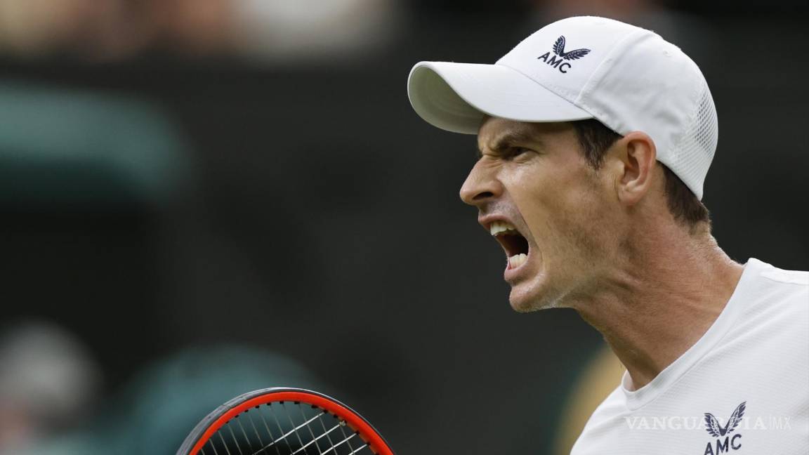 Busca Murray la redención en Wimbledon; triunfa bajo la vía rápida
