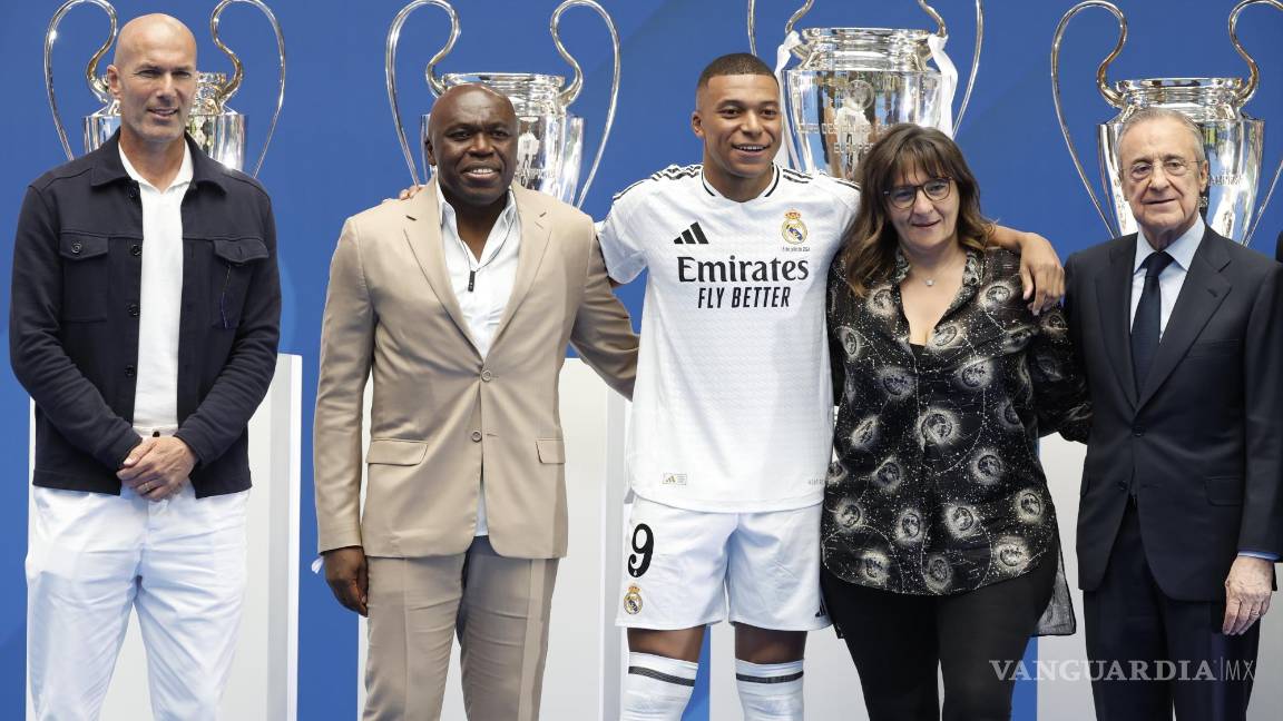 $!Mbappé fue presentado hoy en el Santiago Bernabeu como nuevo jugador del Real Madrid.