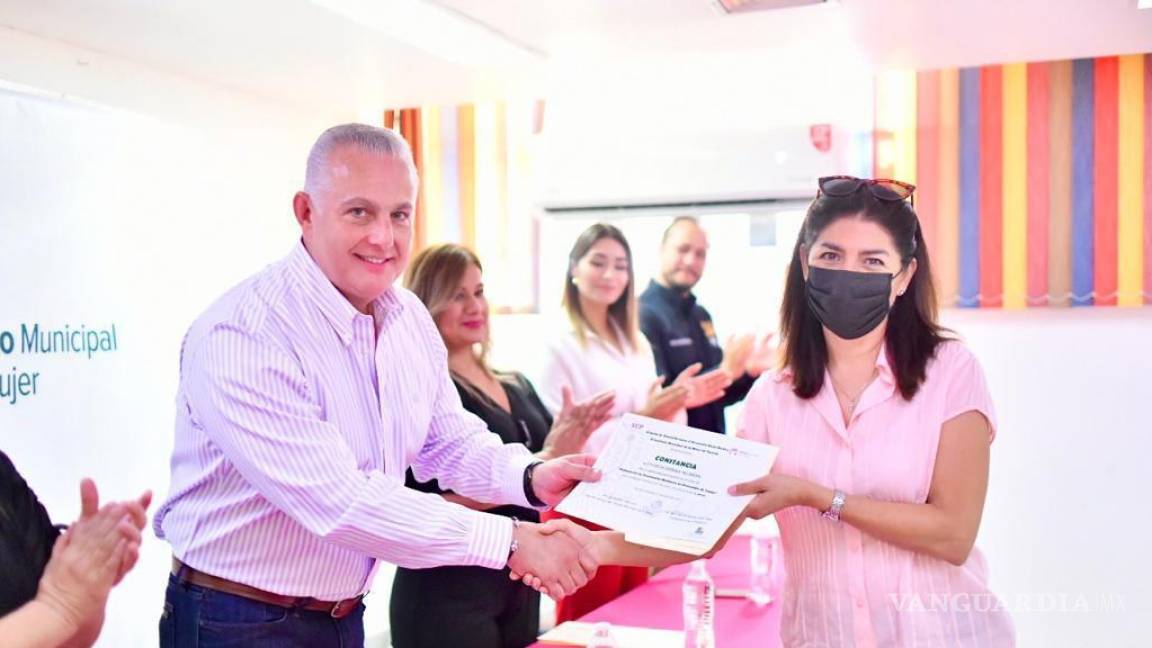 Alcalde Román Cepeda se compromete a convertir a Torreón en una ciudad inclusiva y justa para las mujeres