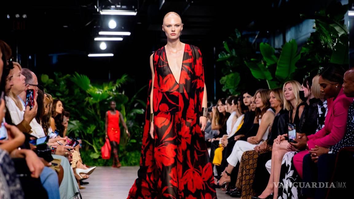 $!Una colección de Michael Kors se modela durante la Semana de la Moda de Nueva York.