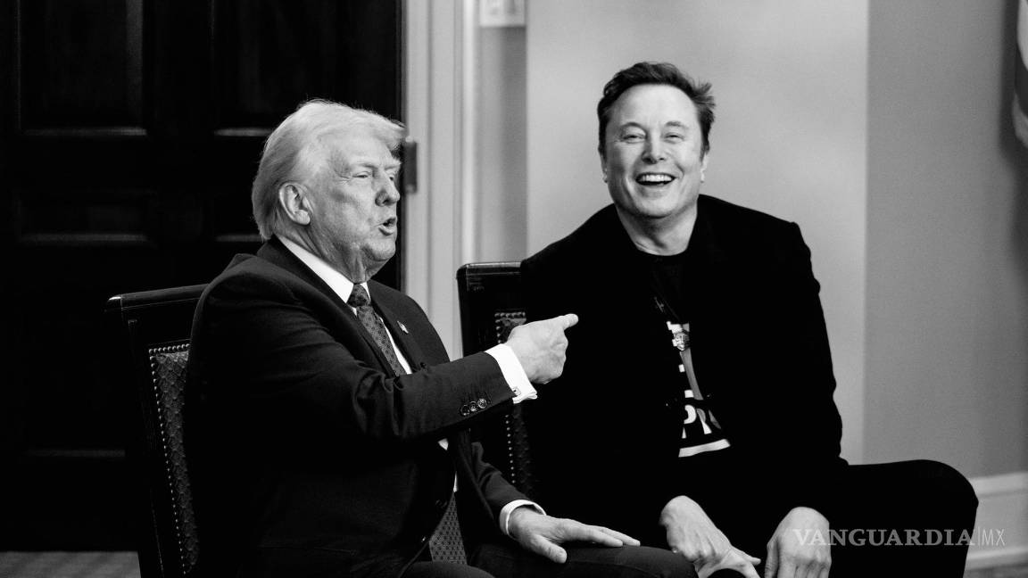 $!Fotografía tomada de la cuenta X del subdirector del gabinete de la administración de Donald Trump, Dan Scavino, de Trump y Elon Musk en una entrevista.