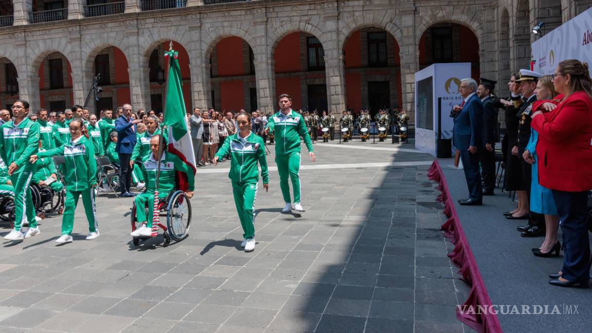 Se puede decir que AMLO saludará con sombrero “ajeno”