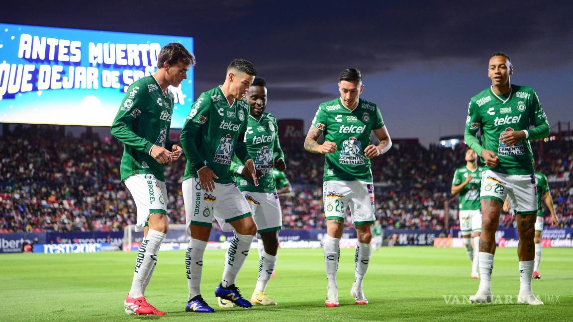 León toma la cima del Clausura 2025; Pachuca impone condiciones ante Pumas