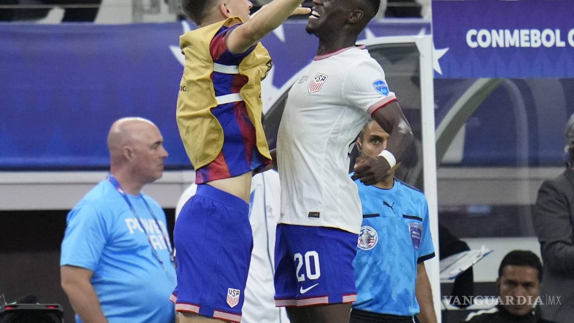 $!Tras un pase de Christian Pulisic, Folarin Balogun hizo el 2-0 para la causa estadunidense.