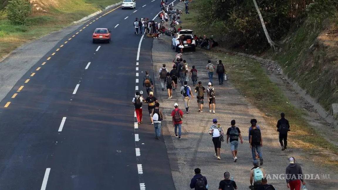 Salen de Chiapas mil migrantes con destino a Estados Unidos