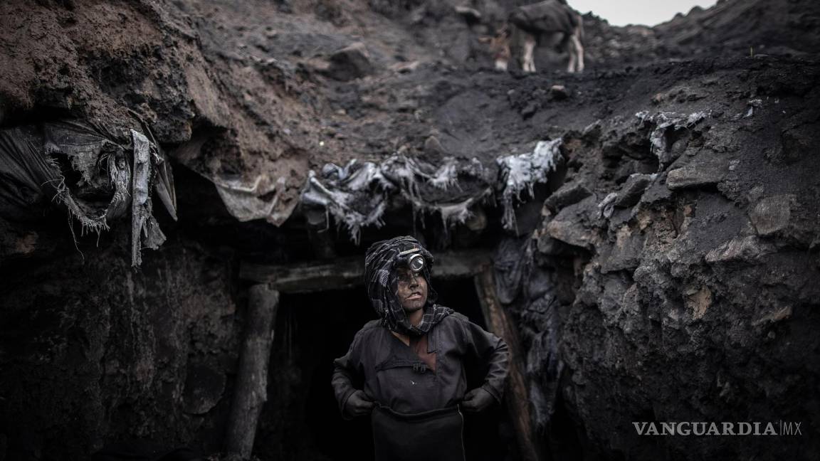 $!Imagen del reportaje En los agujeros de Chinarak, del fotógrafo alemán Oliver Weiken, ganador del segundo premio del concurso internacional de UNICEF.