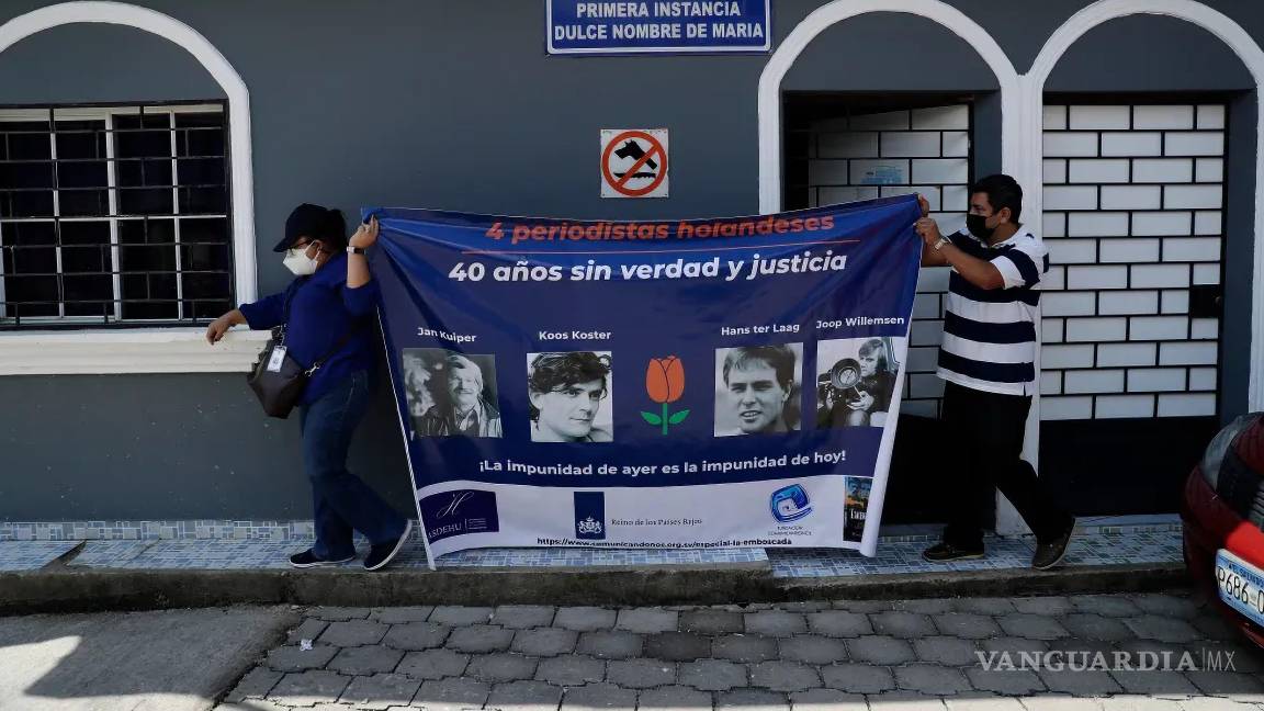 $!Tras 43 años del asesinato de Kuiper, Koster, Ter Laag y Willemsen, un tribunal conformado por cinco mujeres, encontró culpables de este crimen al general José Guillermo García; al coronel Francisco Morán y al coronel Mario Adalberto Reyes Mena.