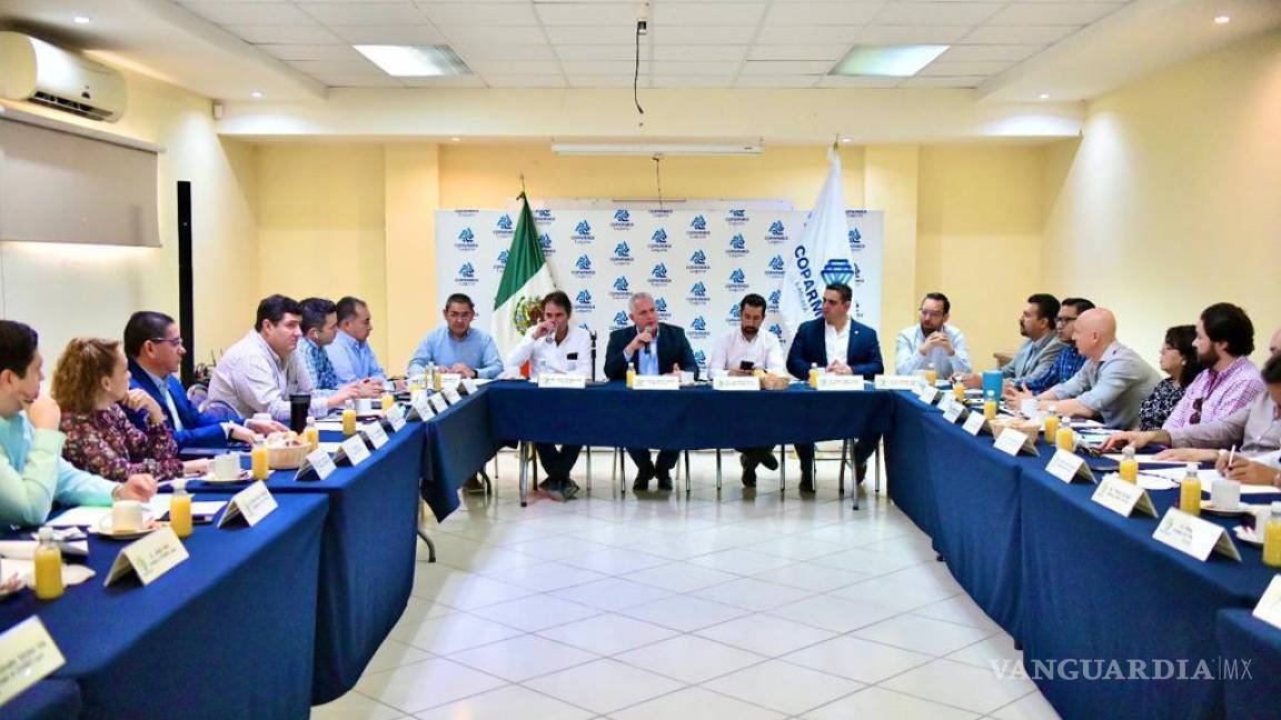 Empresarios de La Laguna reconocen el trabajo del alcalde Román Cepeda