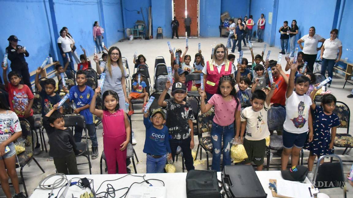 $!Los niños participaron en una función de cine y juegos, mientras que los adultos asistieron a charlas y talleres.