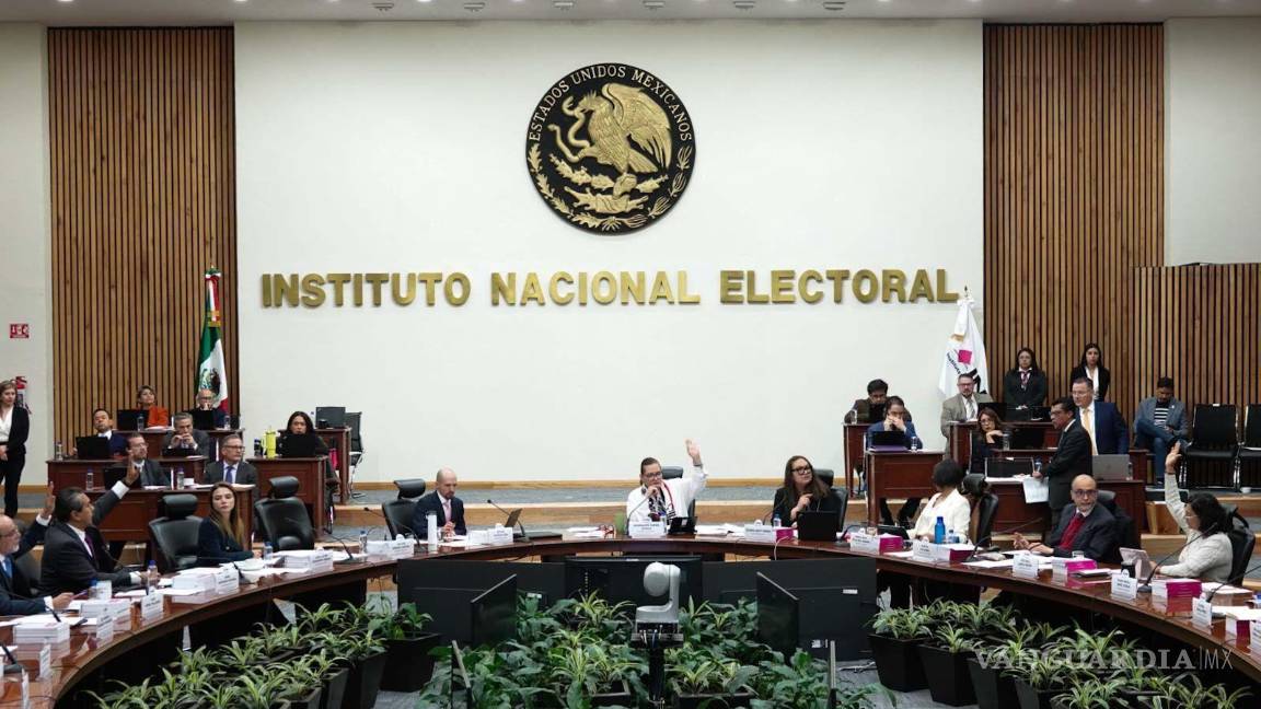 Avala INE lista definitiva de candidaturas para elección judicial: van 64 por la Corte