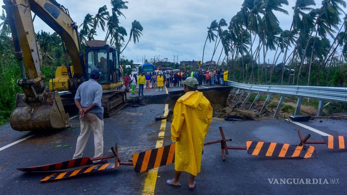 Suman cinco muertos en Guerrero tras impacto de ‘John’ como huracán categoría 3