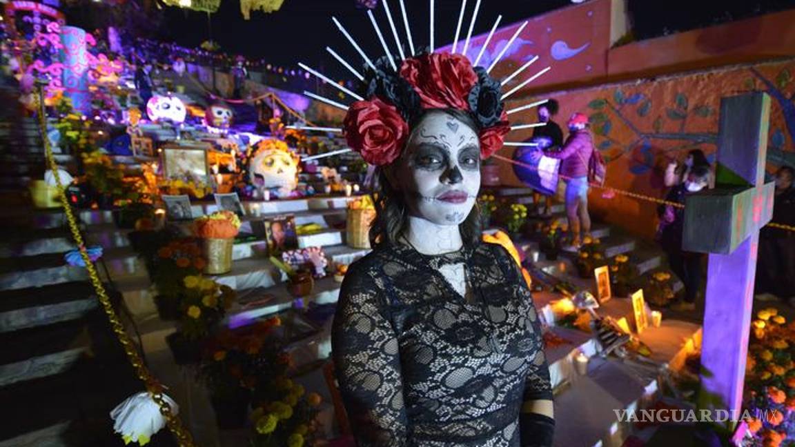 Celebran a la vida y la muerte en el Centro Histórico de Saltillo