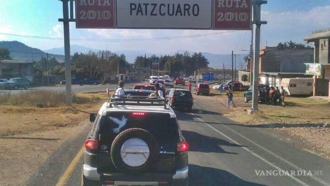 Entran autodefensas a Pátzcuaro