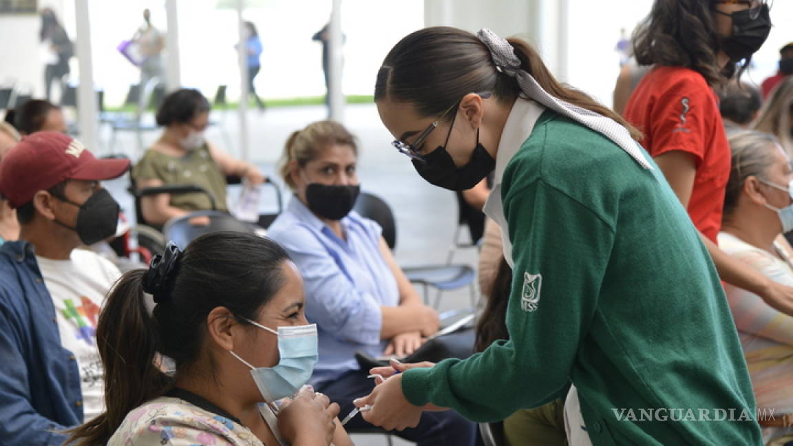Tras elecciones bajó ritmo de vacunación contra COVID en México