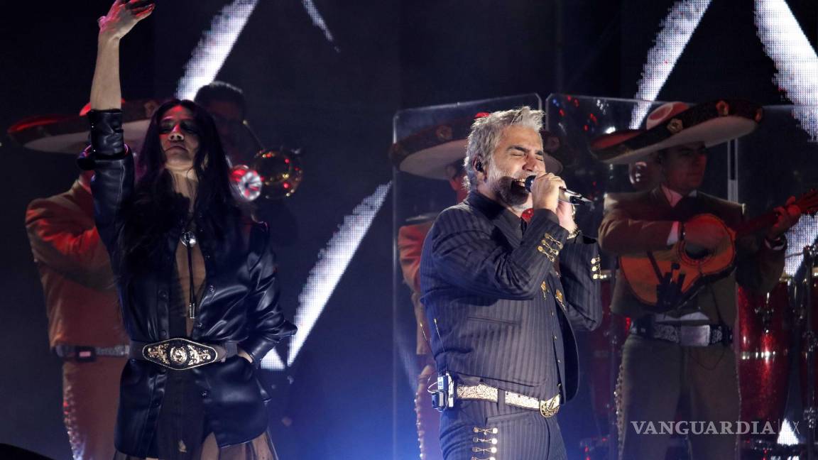 $!El álbum marcó el regreso de Alejandro al género mariachi y le otorgó el Latin Grammy a Mejor Álbum Ranchero/Mariachi además de una nominación al Grammy como Mejor Álbum de Música Regional Mexicana.