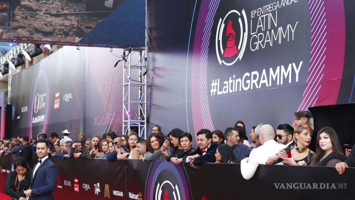Univision transmitirá los Latin Grammy otros 10 años