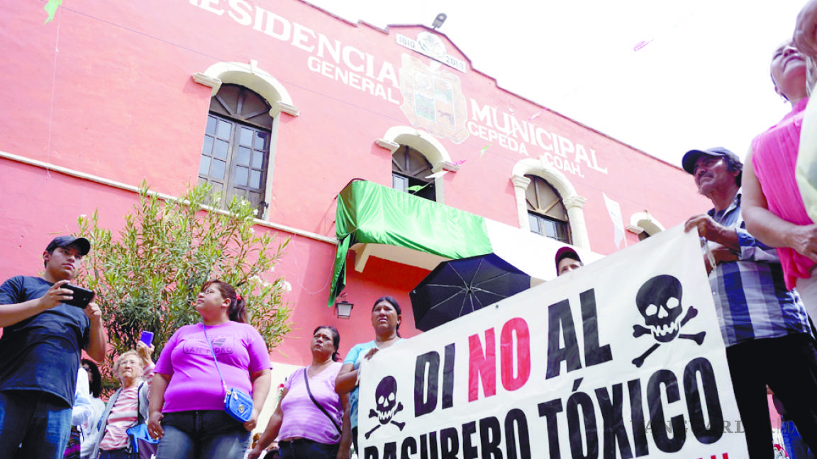 Ejidatarios de General Cepeda que se oponen al confinamiento de residuos endurecen críticas