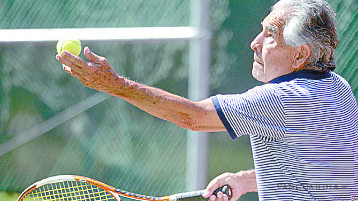 Las mejores raquetas se enfilan a la siguiente ronda en Torneo de Dobles