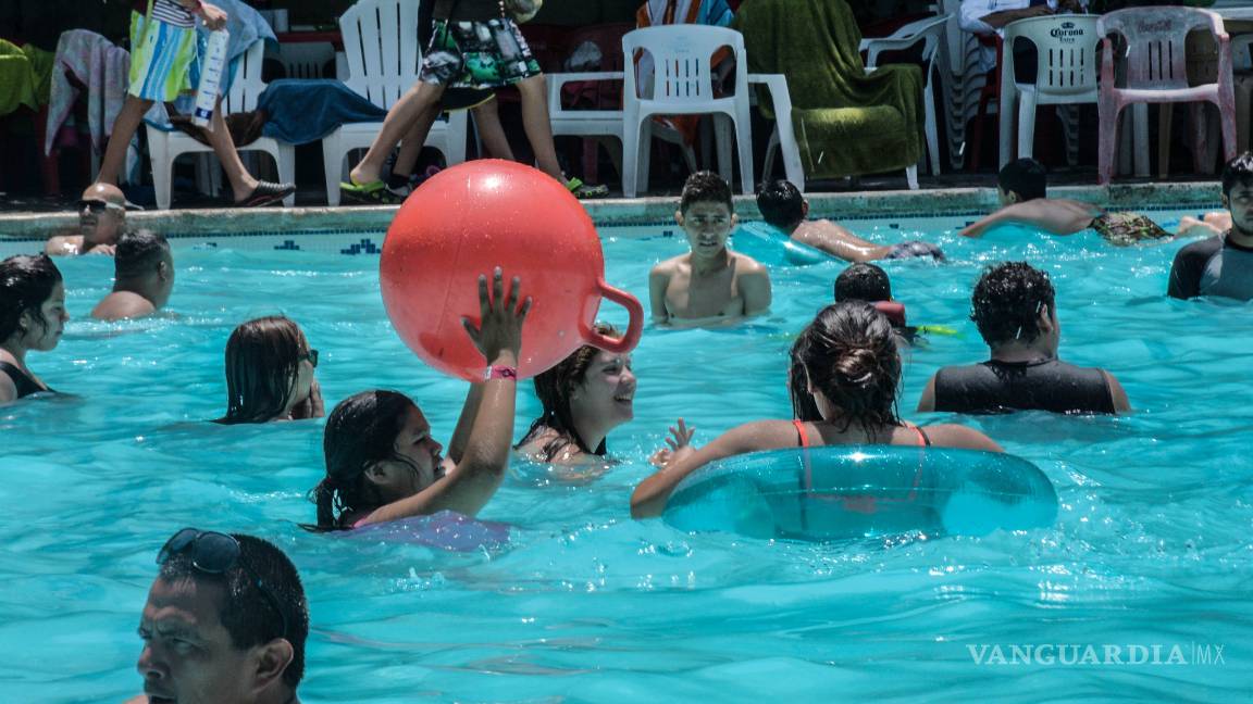 $!Ahuyenta clima templado a bañistas de balnearios de Saltillo