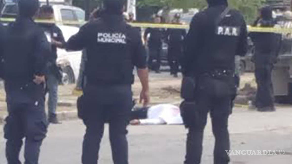$!Fue un atentado directo contra la maestra; no fue contra el desfile en Torreón