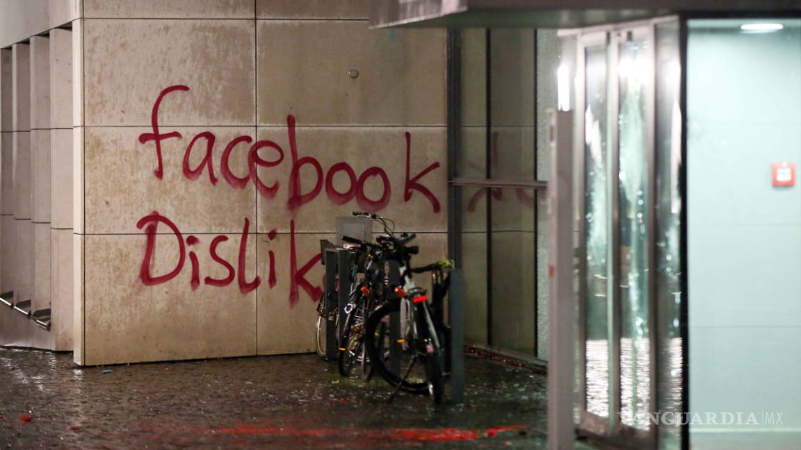 Vandalizan sede de Facebook en Alemania