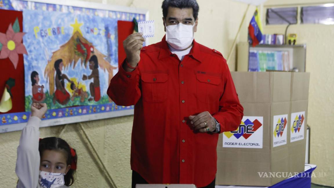 Nicolás Maduro pide respeto al arrollador triunfo chavista