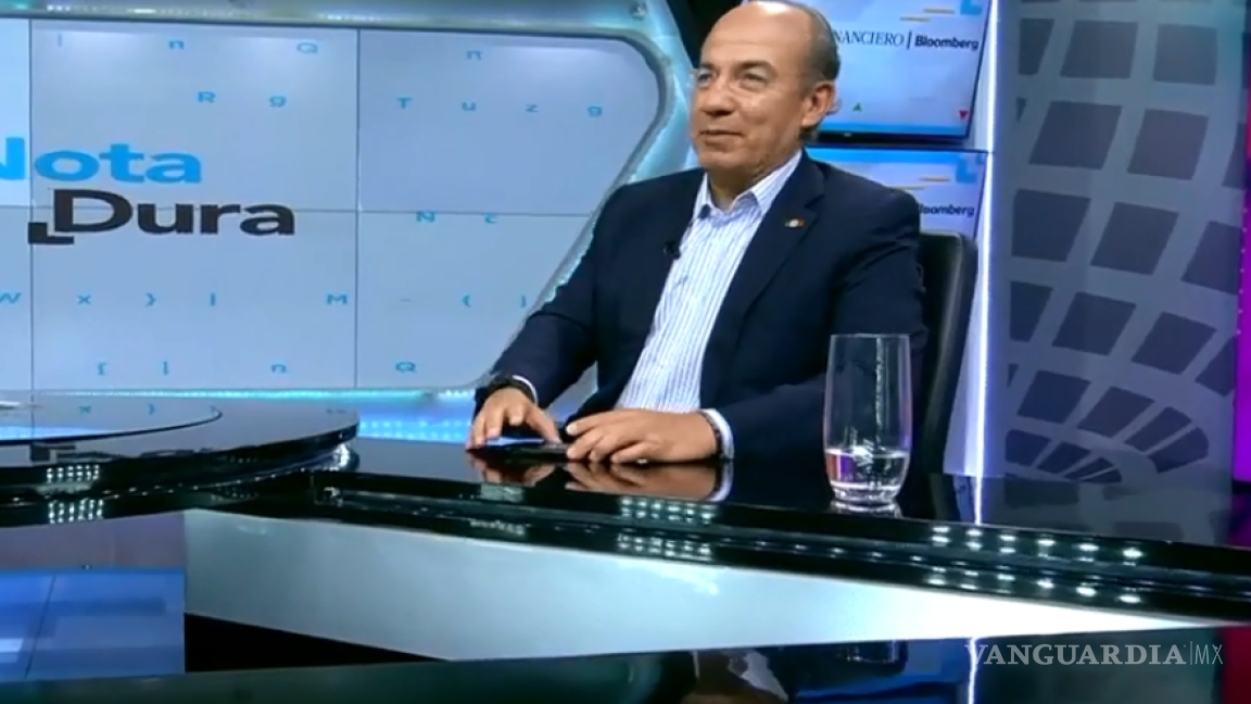 Expone Felipe Calderón estrategia de seguridad y dice por qué no la aplicó