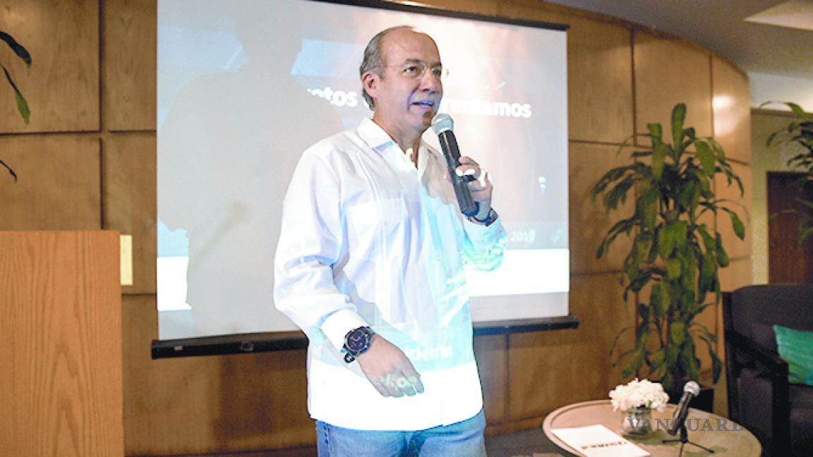 Pide Felipe Calderón posponer el censo del INEGI por coronavirus
