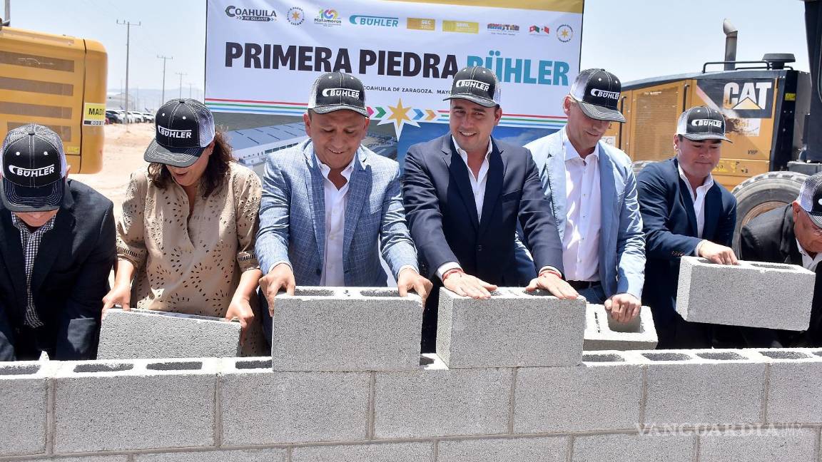 Bühler construirá planta de alta tecnología en Coahuila; pone Gobernador primera piedra