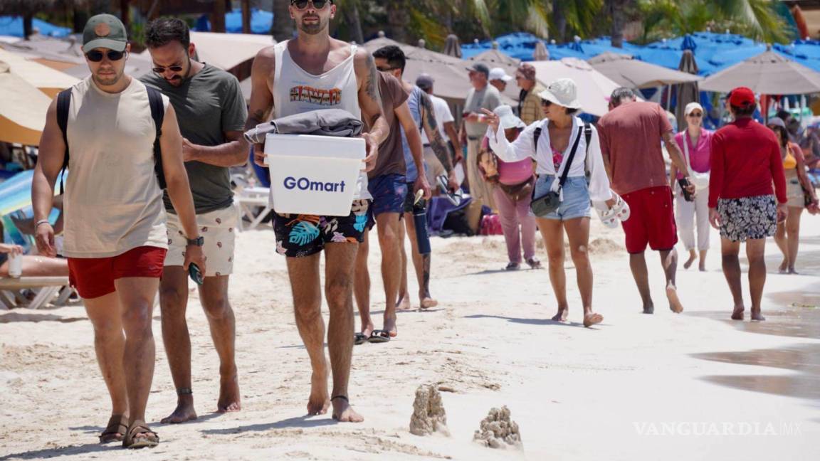 Arriban a México menos turistas de Estados Unidos y Canadá