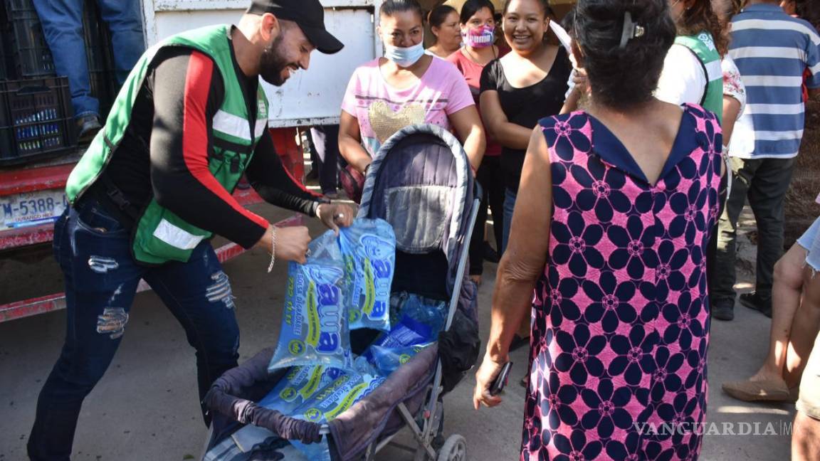 Entregan agua purificada en colonias de Torreón que se quedaron sin suministro