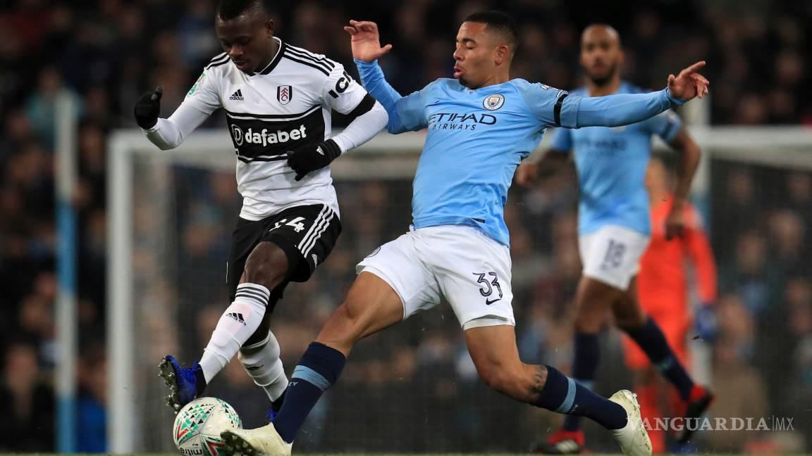 $!La buena, el City gana con cuadro 'B' en la Copa; la mala... ¡Kevin de Bruyne sale lesionado!