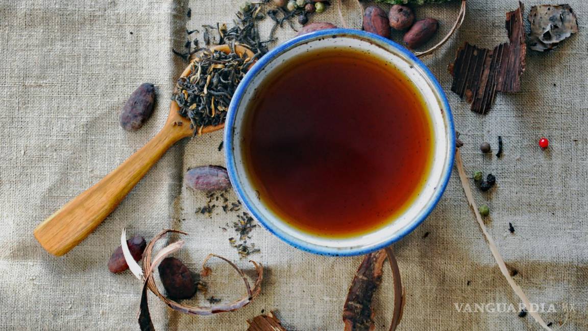 Estos son los mejores tés para desinflamar el estomago