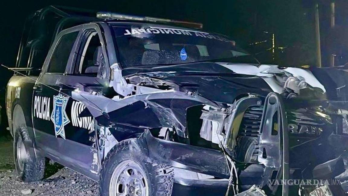 $!Patrullas dañadas tras la persecución de un tráiler robado en Loma Linda.