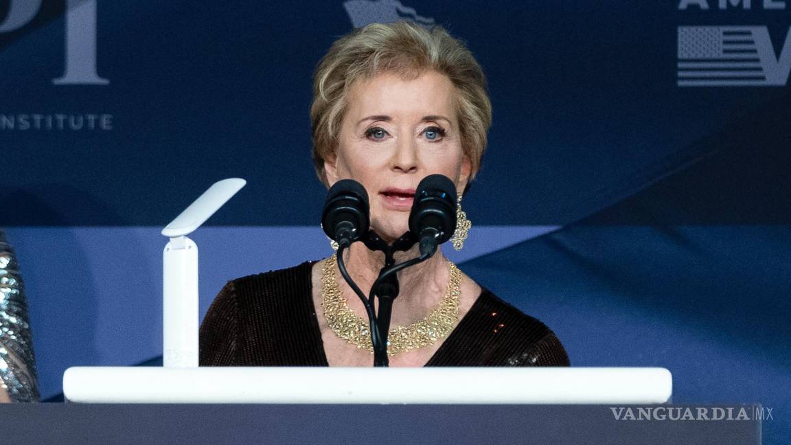 $!Linda McMahon habla durante una gala del America First Policy Institute en su propiedad de Mar-a-Lago en Palm Beach, Florida.