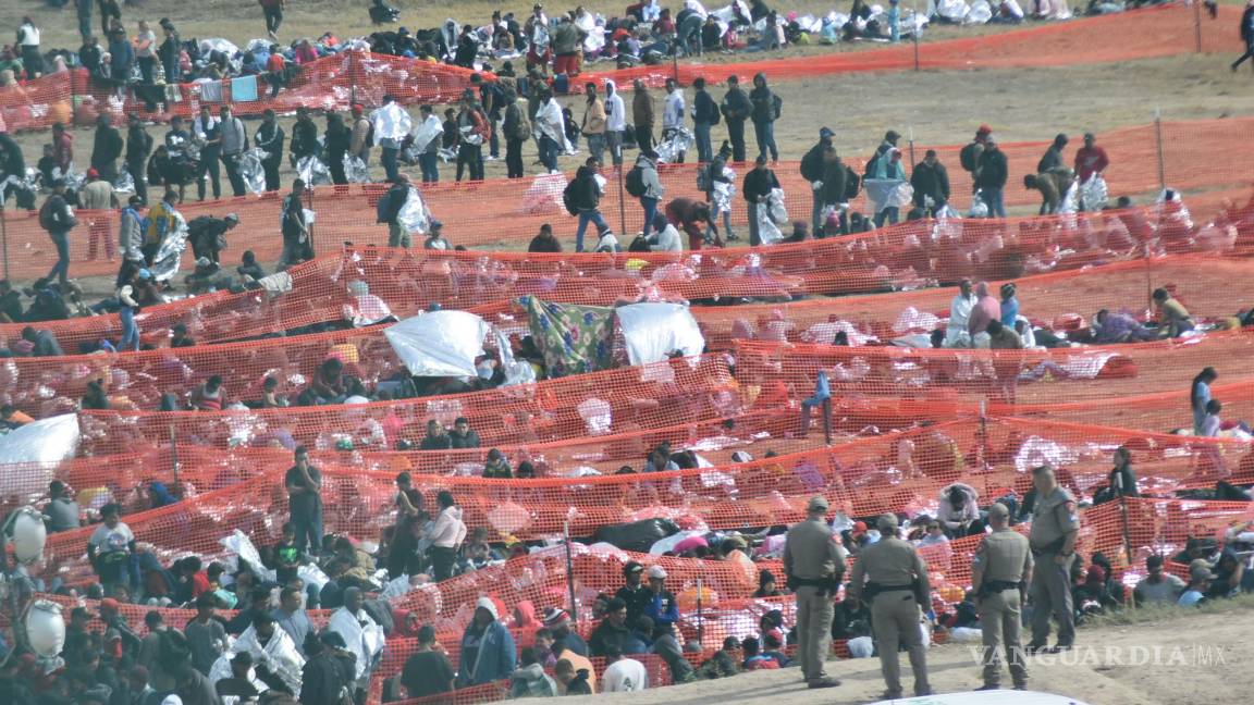 $!Los migrantes están a la espera de poder cruzar a Estados Unidos, en medio de reglas más estrictas.