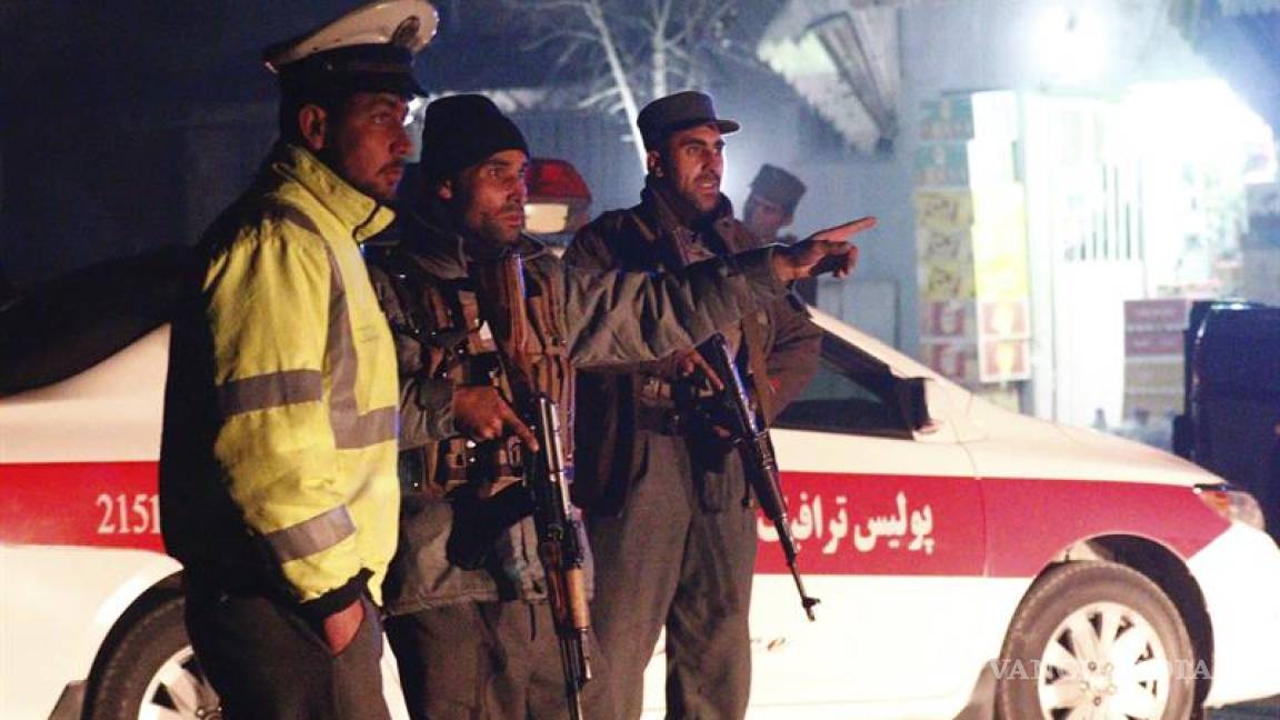 Atentado contra restaurante deja al menos 2 muertos en Afganistán