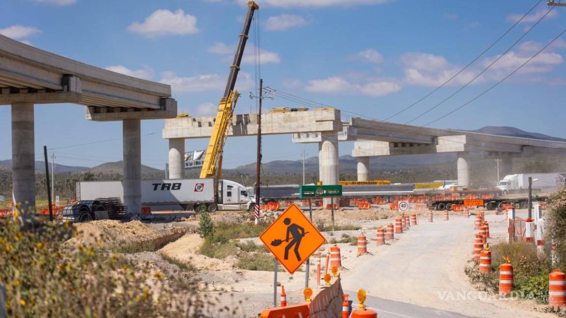 Supervisa Samuel García obras de Carretera Interserrana en Nuevo León