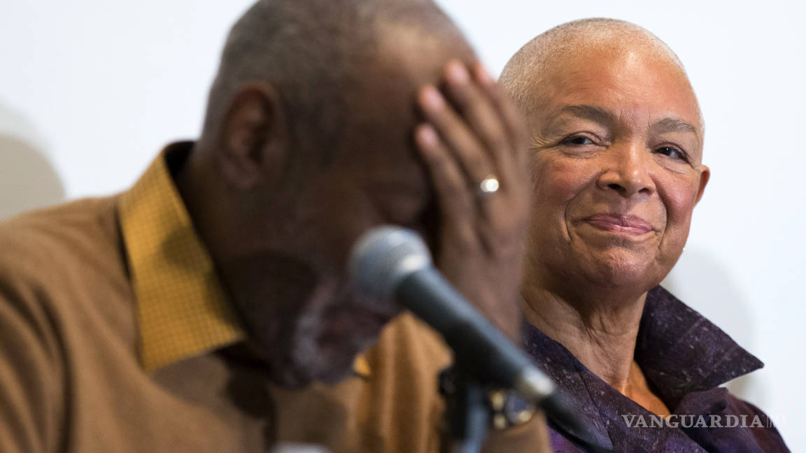 La esposa de Bill Cosby testificará sobre denuncias de acoso contra su marido
