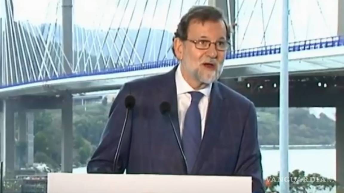 Mariano Rajoy les desea a todos los españoles un feliz año &quot;2016&quot;