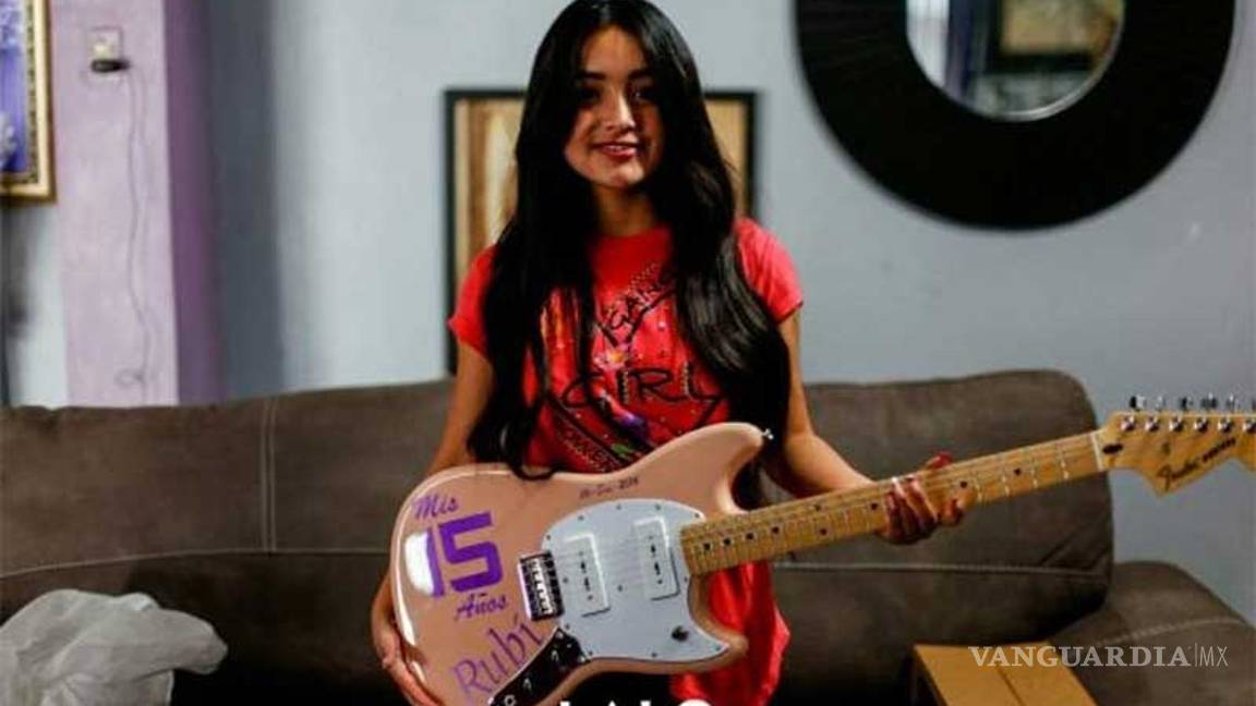 $!Hasta un millón de pesos dieron en regalos a Rubí en sus XV