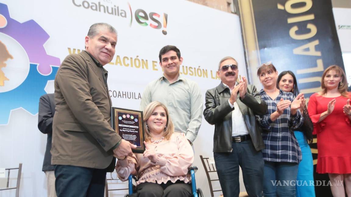 $!Reitera Miguel Riquelme su compromiso de impulsar el crecimiento de empleos en Coahuila