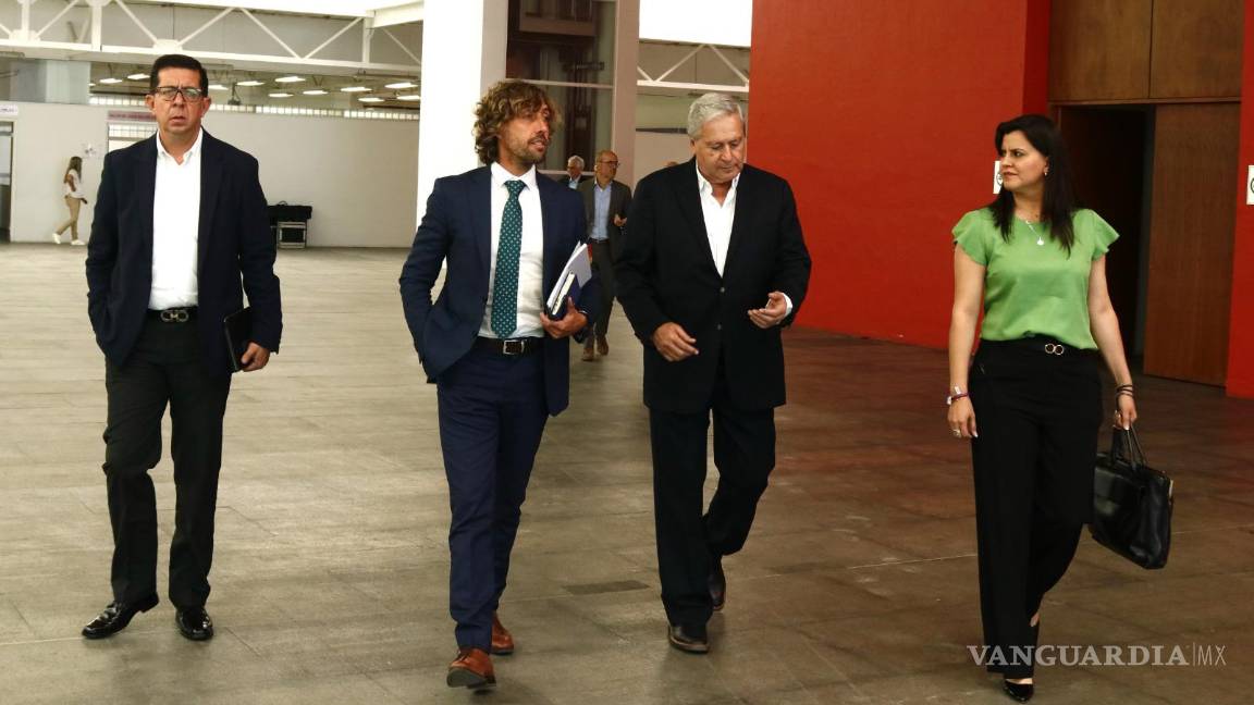 $!Iván José Vicente García fue nombrado como el nuevo Gerente General de Aguas de Saltillo después de una reunión de Consejo que duró más de tres horas.