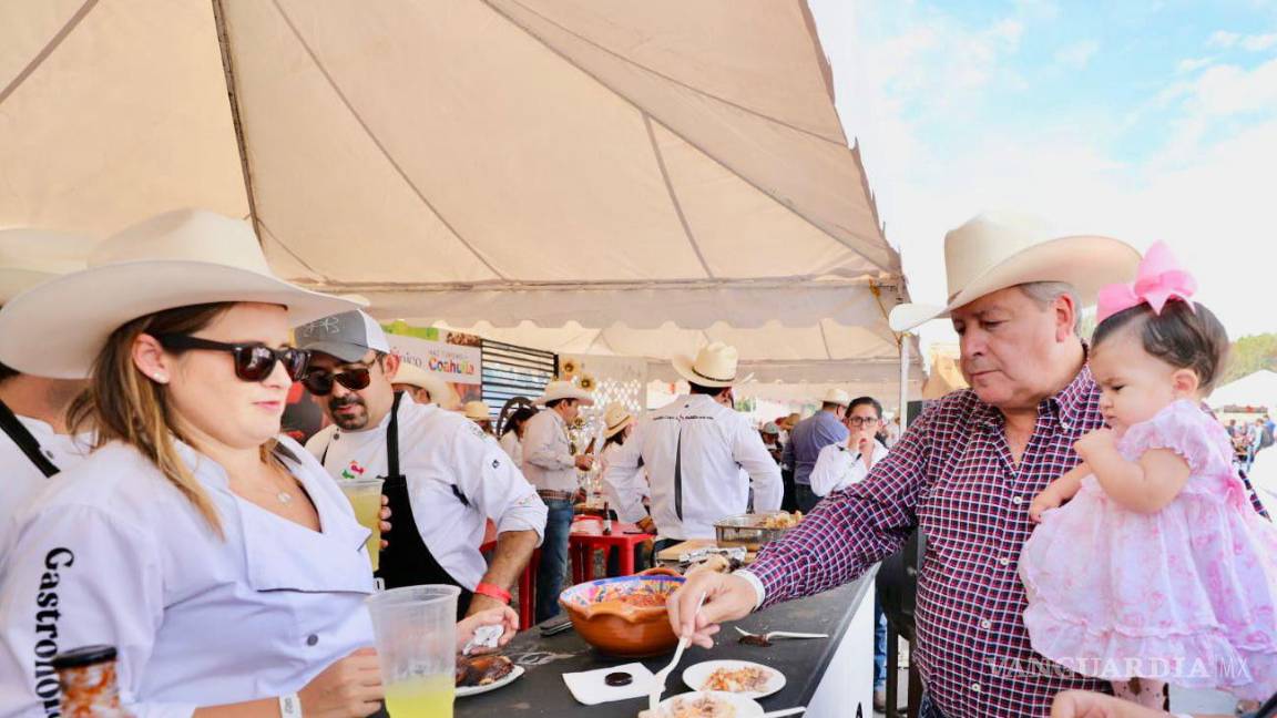 Disfrutan saltillenses de la semana más vaquera del País