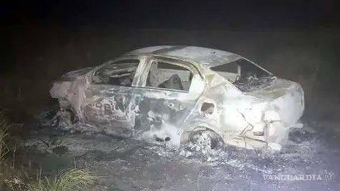 $!El sábado fue encontrado un vehículo calcinado con dos tripulantes en su interior