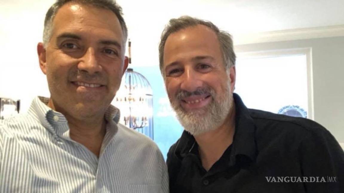 Meade reaparece con 'nuevo look' a casi un mes de la elección