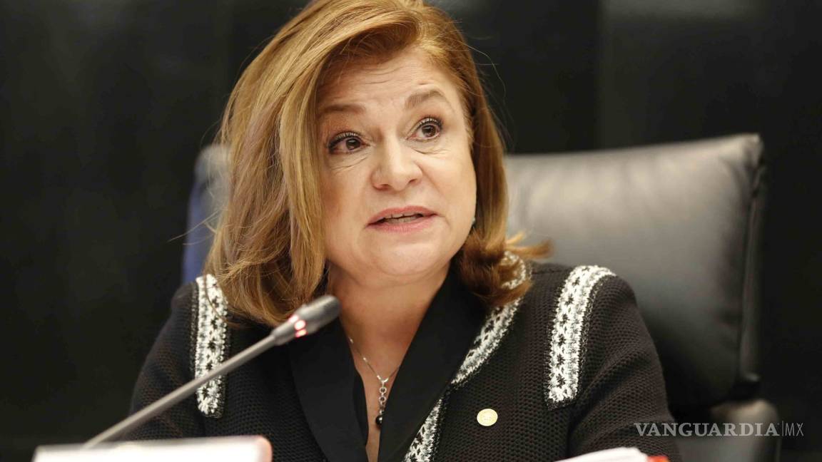 Prevén cambios en el gabinete; Arely Gómez deja PGR, va a SFP