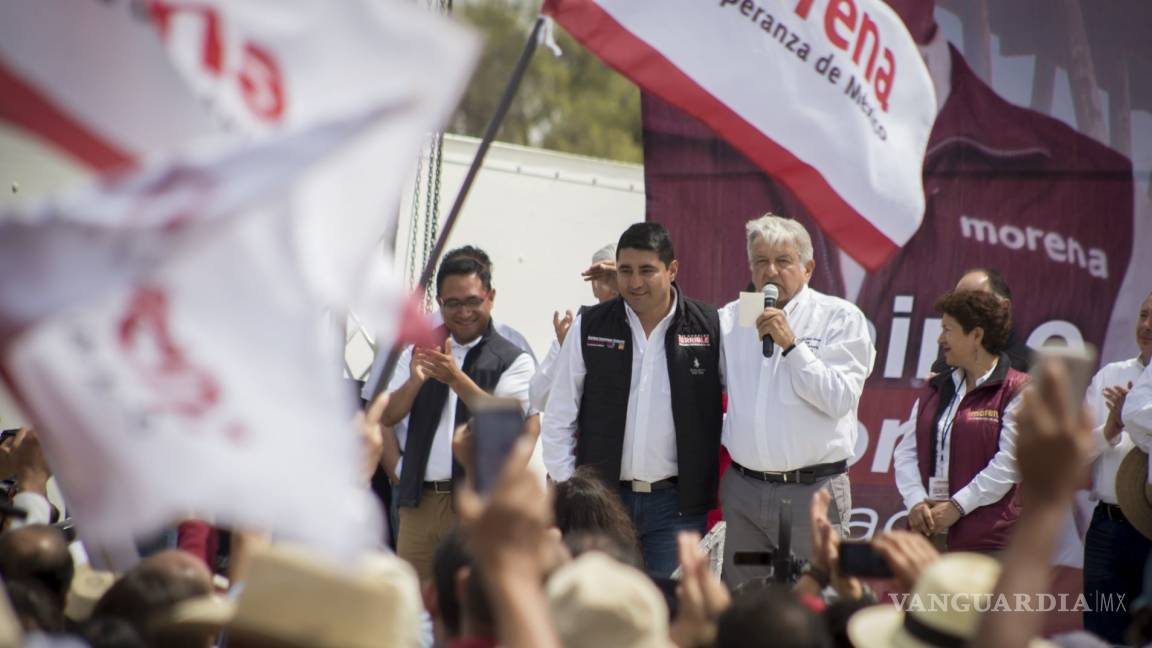 $!Erik Morales da un 'gancho al hígado' a Ana Guevara... 'ha sido un error para el deporte'