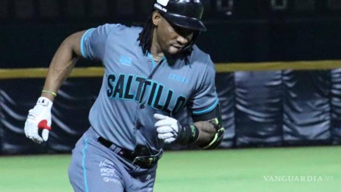 $!Rainel conectó su primer jonrón en el primer duelo de la serie.